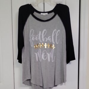 Moa Moa Black and Gray Women's Tee